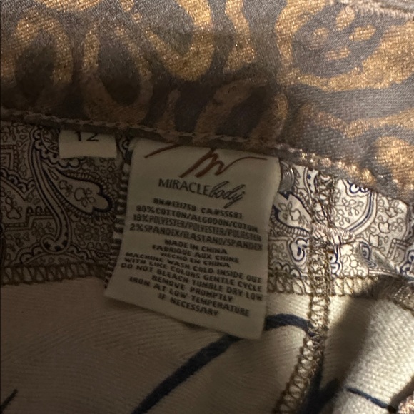 Miraclebody Gold Patterned high waist coated Jeans size 12 slimming - Picture 4 of 6